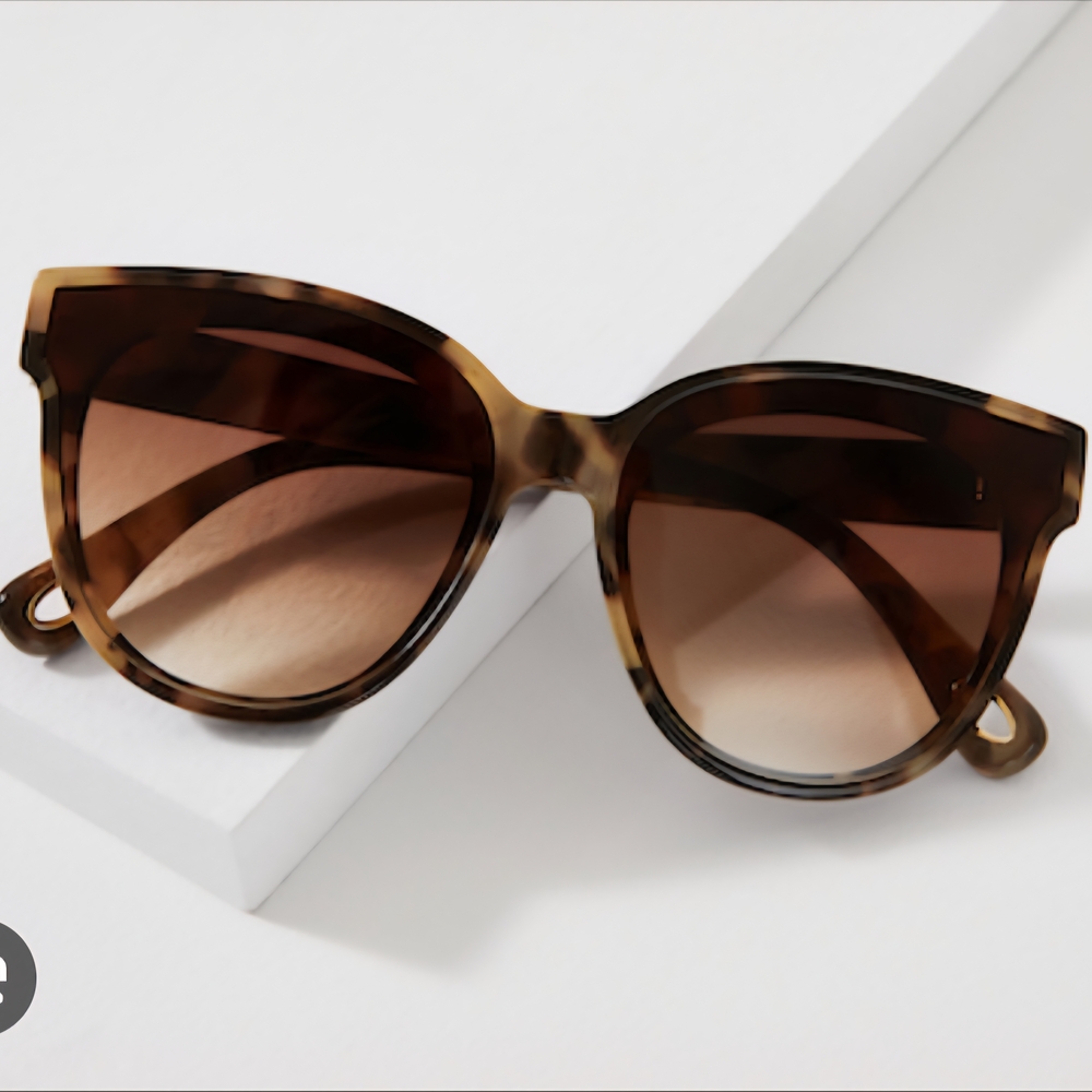 NWT Tortoise Sunglasses